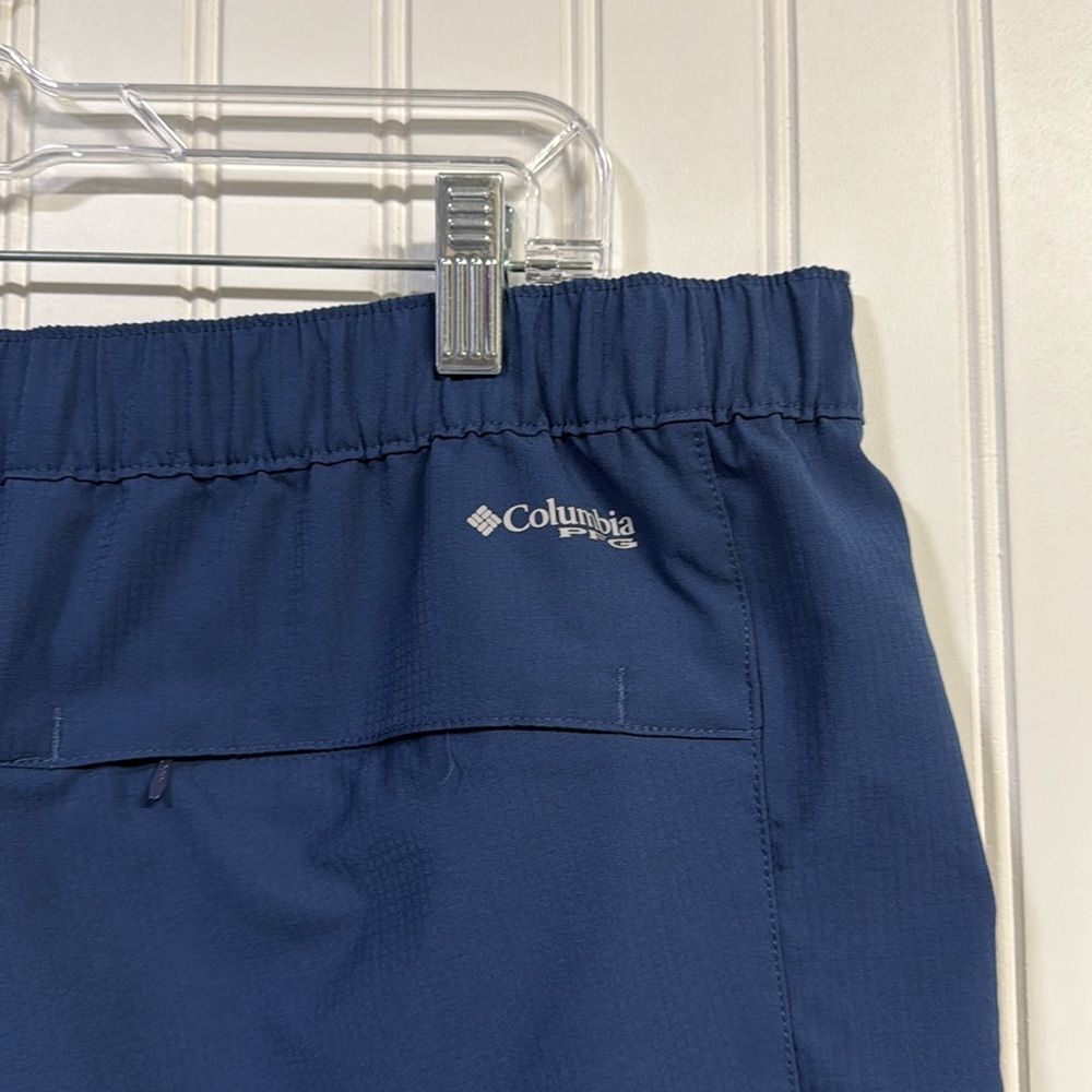 Columbia Dark Blue Pull On Elastic Waist Women's XL Shorts - Picture 3 of 5